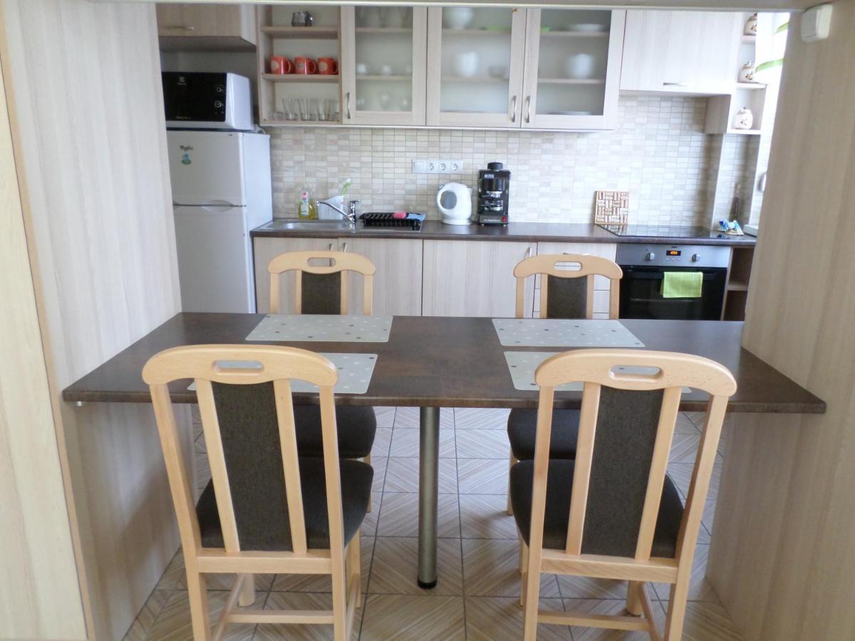 Lakoparki Apartman Veszprém Dış mekan fotoğraf